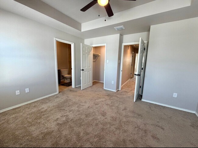 Building Photo - Corner Unit Townhome with 3 Bedrooms, Garage & Private Yard