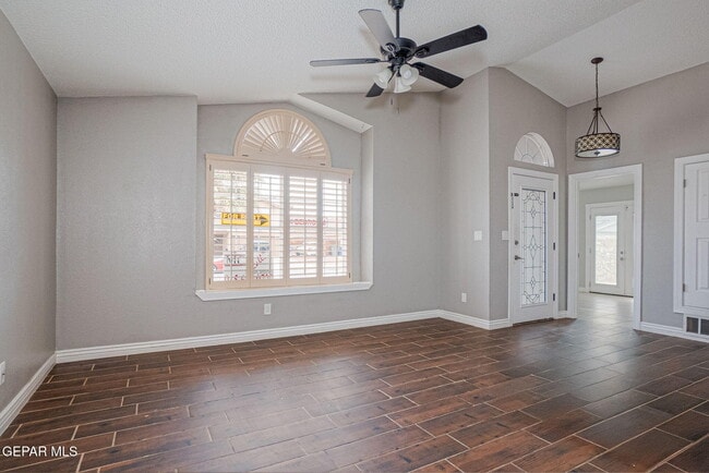 Building Photo - 12465 Tierra Dulce Dr