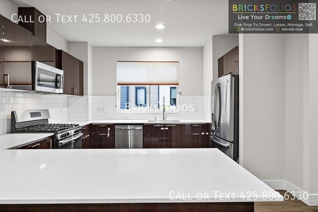 Building Photo - 521 Glacier Walk SE