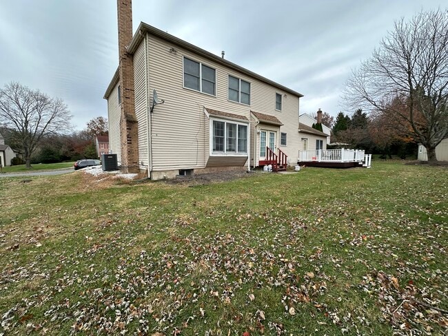 Building Photo - 10 Victoria Way