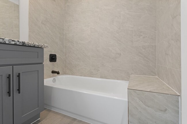 Building Photo - 5544 Shreveport Blvd