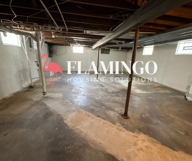 Building Photo - Charming 2-Bedroom Home with Central Air & Washer/Dryer Hookups