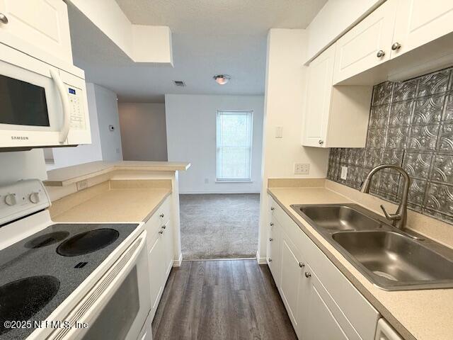 Building Photo - 10200 Belle Rive Blvd