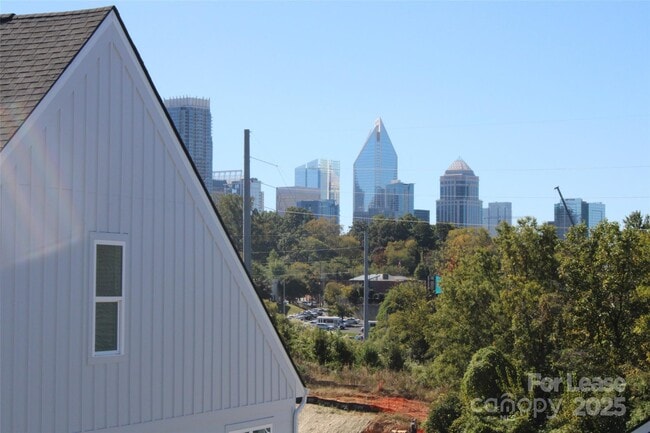 Building Photo - 1340 Hamilton St