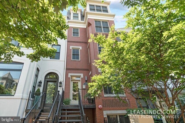 Building Photo - 410 M St NW