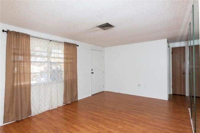 Building Photo - 6436 Baldwyn Ave