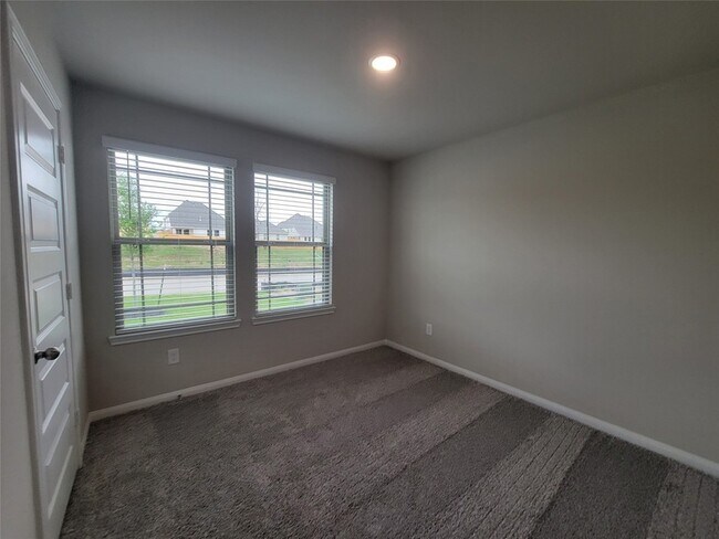 Building Photo - 11736 Whirlaway Dr
