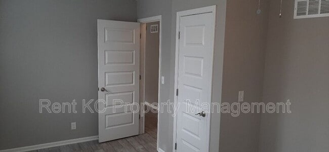 Building Photo - 9408 NW 59th Ter