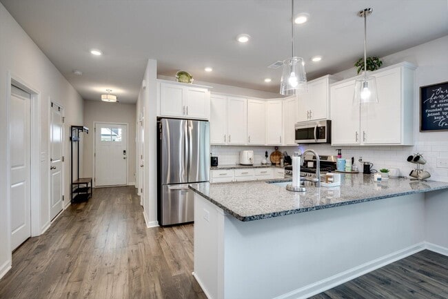 Building Photo - 6383 Whirlaway Rd