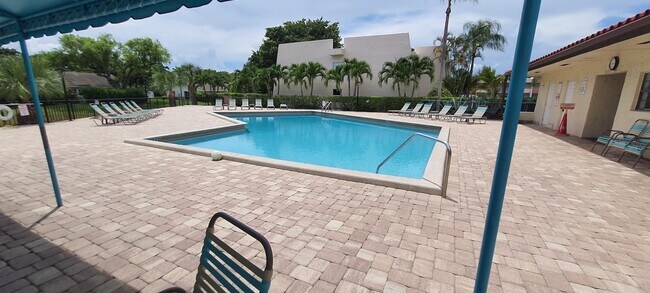 Building Photo - 2700 Fiore Way