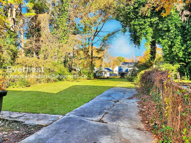 Building Photo - 1711 Westhaven Dr SW