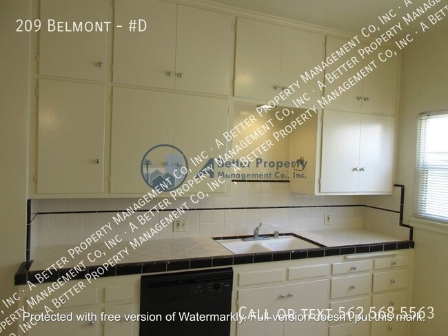 Building Photo - 209 Belmont-#D