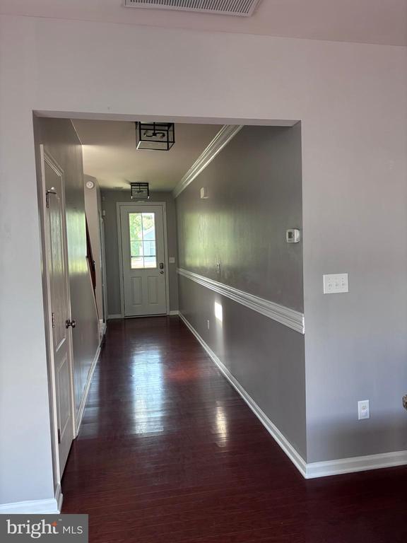 Building Photo - 33339 Lone Cedar Landing