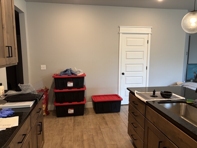 Building Photo - 1330 Foundry Dr