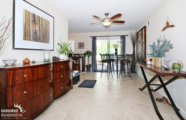 Building Photo - Stylish 3Bdm 2Ba Home in Cardiff by the Sea!