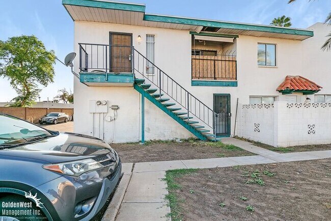 Building Photo - Charming 2Bdm 1Ba Home in Central Phoenix!