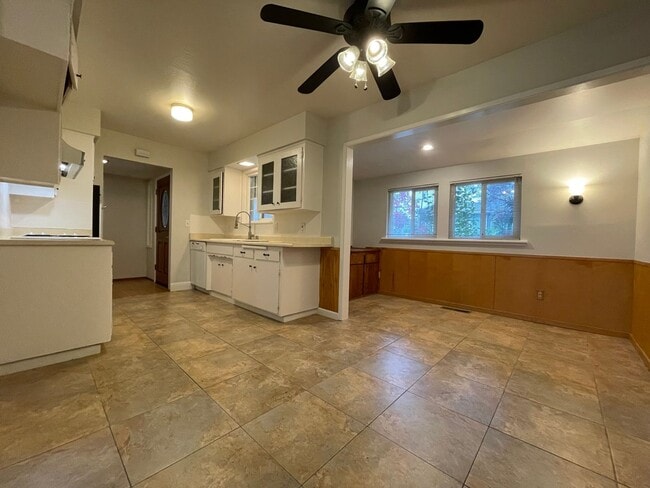 Building Photo - Spacious Granite Bay Home Near Folsom Lake – Available Now