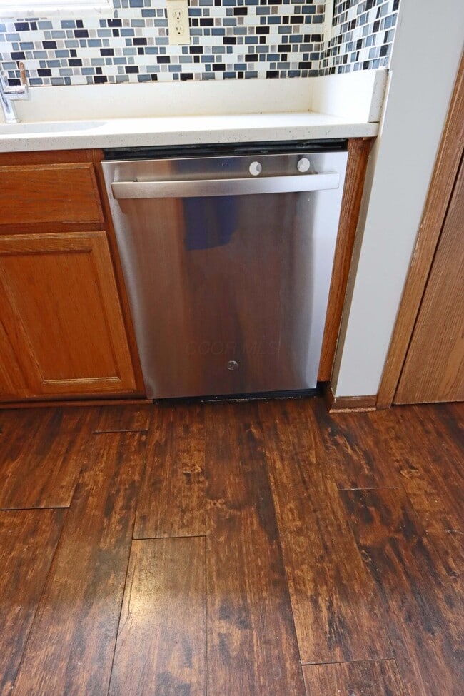 Building Photo - 1417 Wild Oats Dr