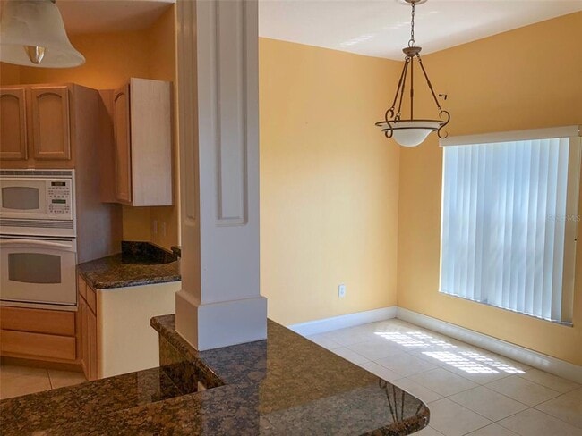 Building Photo - 6517 Channelside Dr