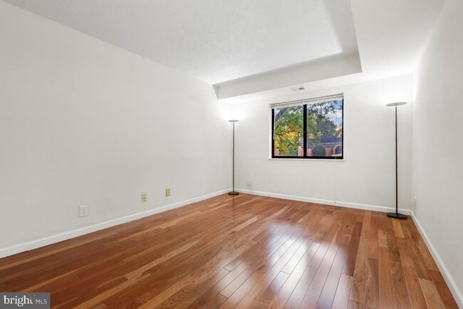 Building Photo - 5904 Mt Eagle Dr