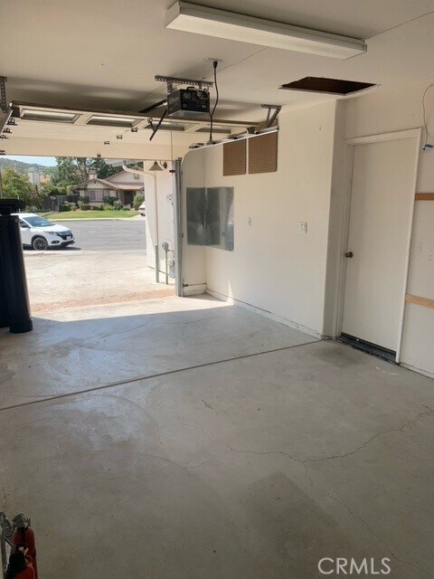 Building Photo - 1720 Stillwater Ct