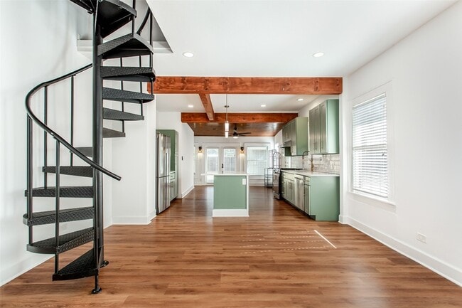 Building Photo - 5406 Worth St