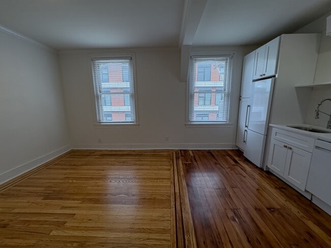 Building Photo - 1223 N Franklin St