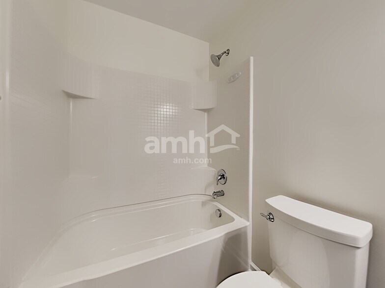 Building Photo - 271 Cameron St