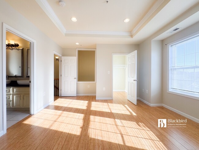 Building Photo - 5030 B St SE