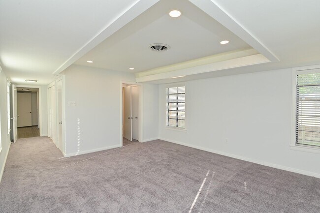 Building Photo - 3742 Charleston St