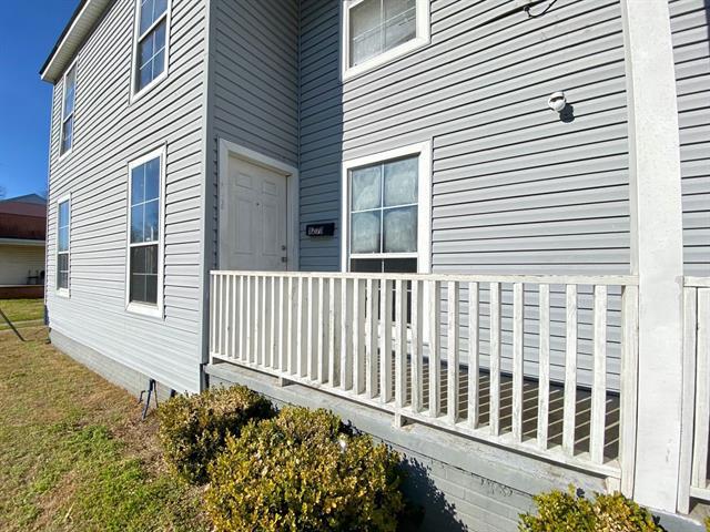 Primary Photo - 1271 Estelle St