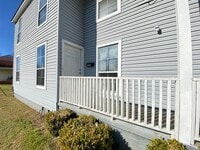 Building Photo - 1271 Estelle St