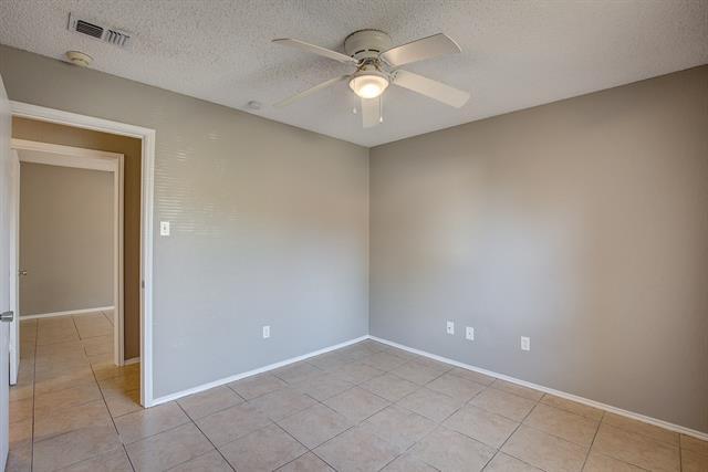Building Photo - 420 Revolution Ln