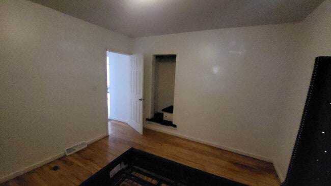 Building Photo - Move-In Ready 2BR/2BA with Garage – Great Location