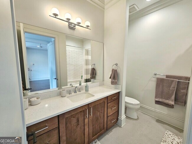 Building Photo - 234 Vickery Falls Dr