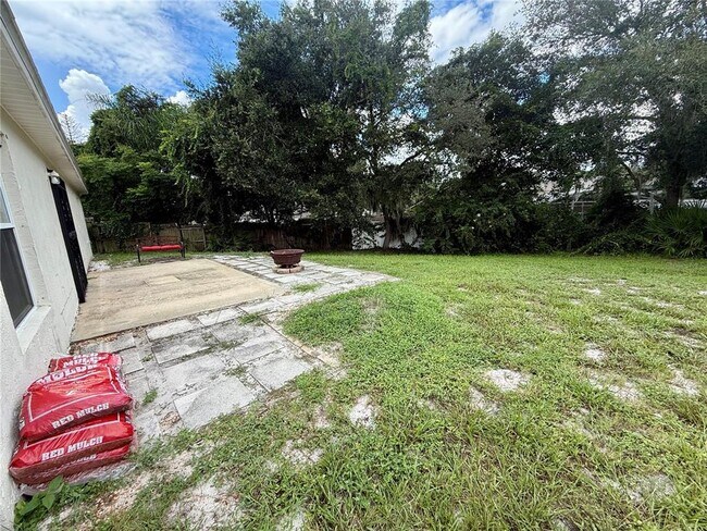 Building Photo - 232 Strawflower Ct