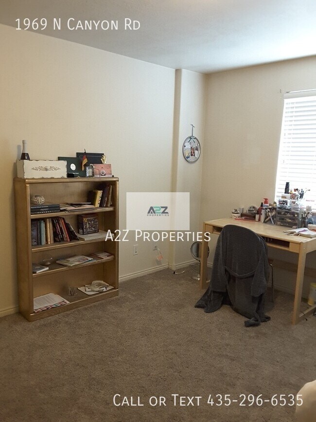 Building Photo - 1969 N Canyon Rd