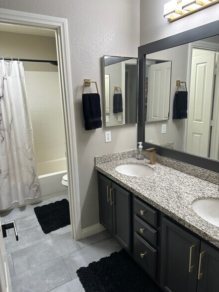 Building Photo - 2998 Clarity Ct