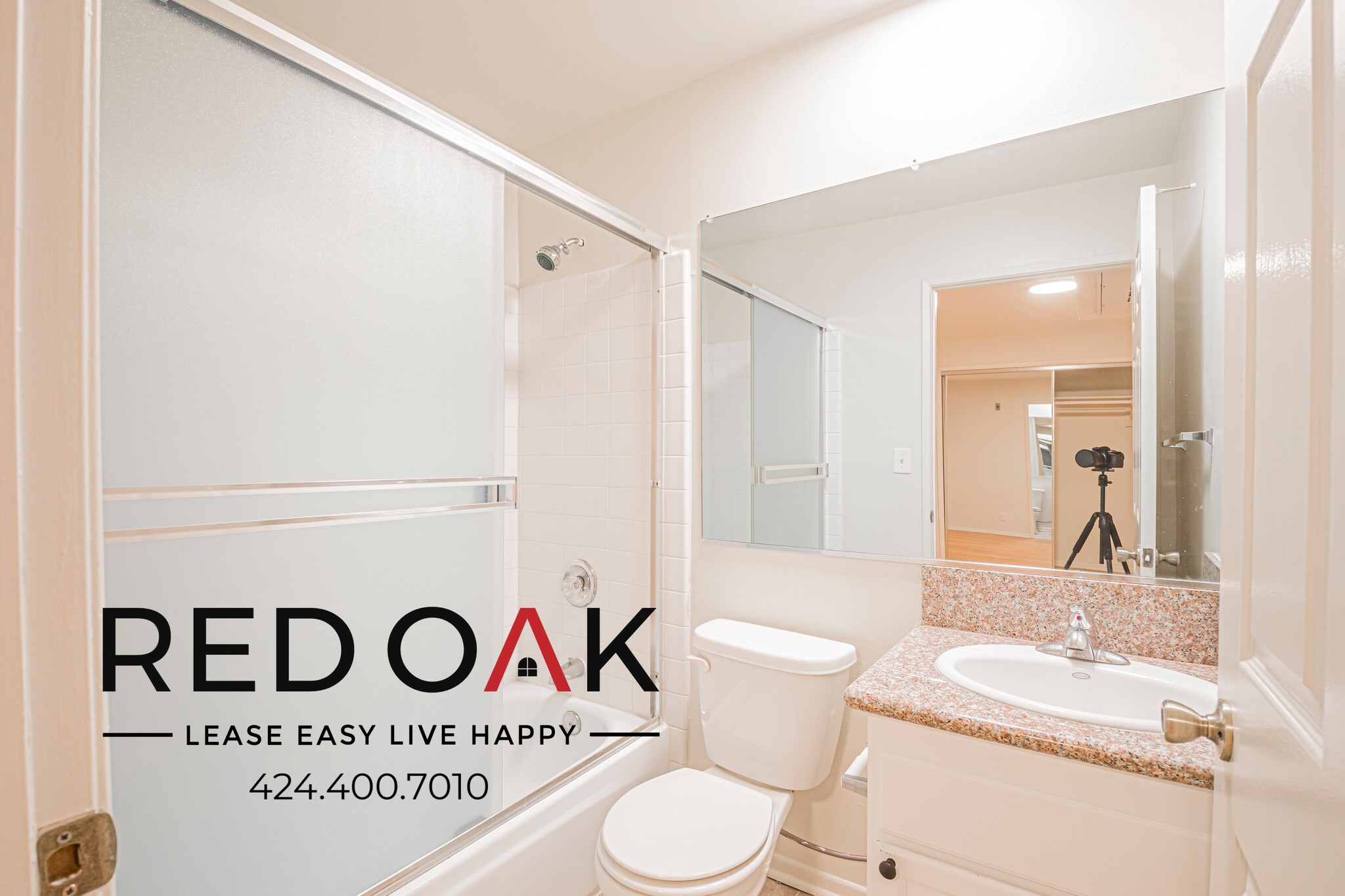 Building Photo - 4651 Cahuenga Blvd