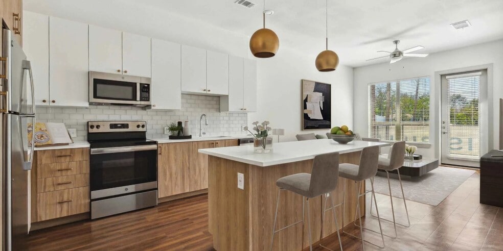 Building Photo - 5332 Trinity River Trl