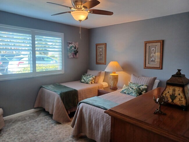 Building Photo - Ocean view FULLY FURNISHED 2+ / 2 with Boa...