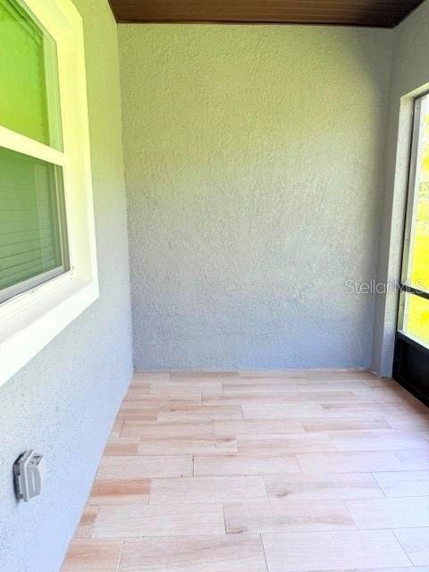 Building Photo - 32 Plainview Dr