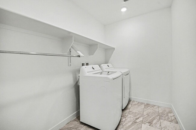 Building Photo - New Construction 3-Bedroom Home in Willow Bend – Available Now!