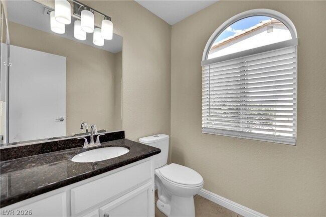 Building Photo - 756 Charwood Cir