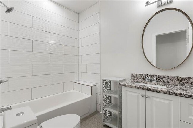 Building Photo - 954 Byron Dr SW
