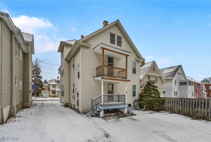 Building Photo - 1359 Warren Rd