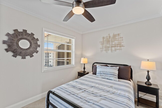 Building Photo - 2871 N Ocean Blvd