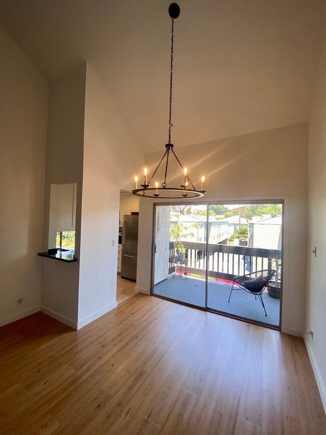 Building Photo - 1311 Summertime Ln