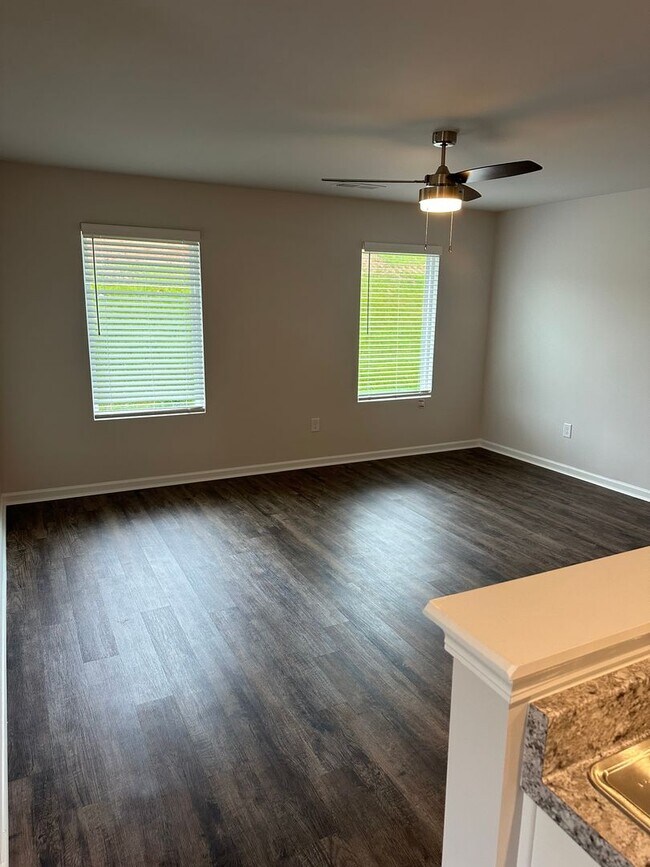 Building Photo - 778 Antler Wy
