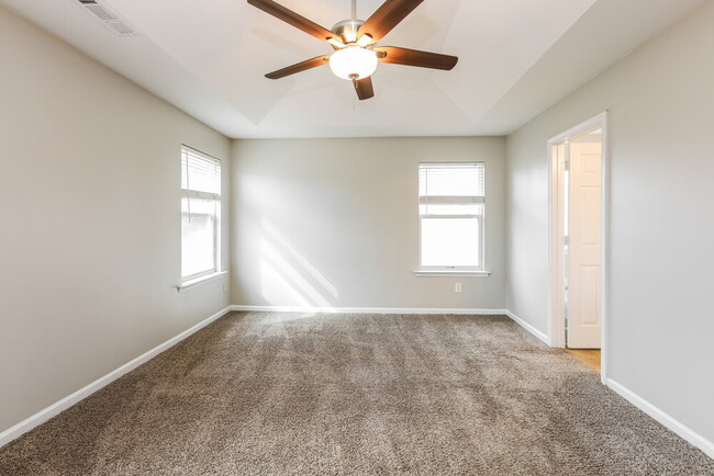 Building Photo - 153 Paxton Pl